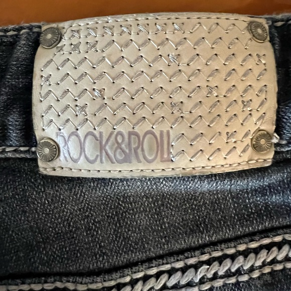 Rock n Roll Cowgirl Dark Denim Jeans with Rhinestones Style WD8516 Size 28x32 - Picture 8 of 14